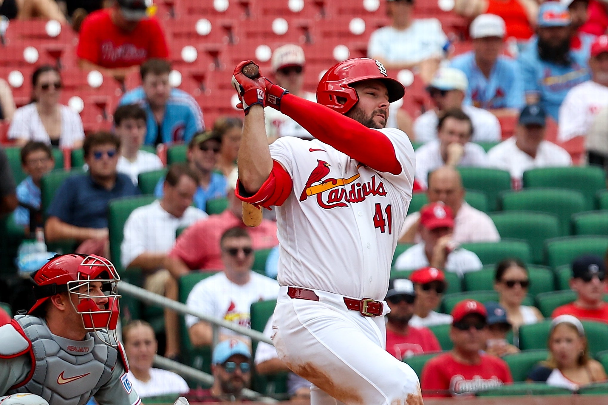 Alec Burleson impulsa 3 carreras y Cardenales vencen 7-1 a Filis para ganar la serie