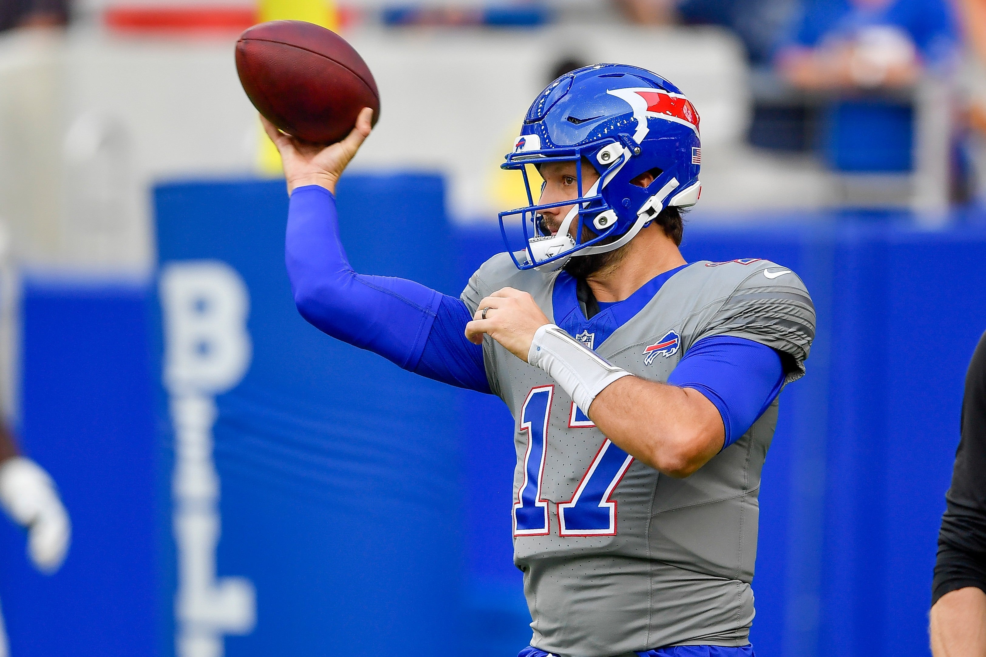 Josh Allen y otros titulares de Bills jugarían en el debut de pretemporada ante Carolina