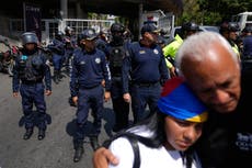 Gobierno de Venezuela excarcela 131 personas detenidas por motivos políticos; EEUU resalta la medida