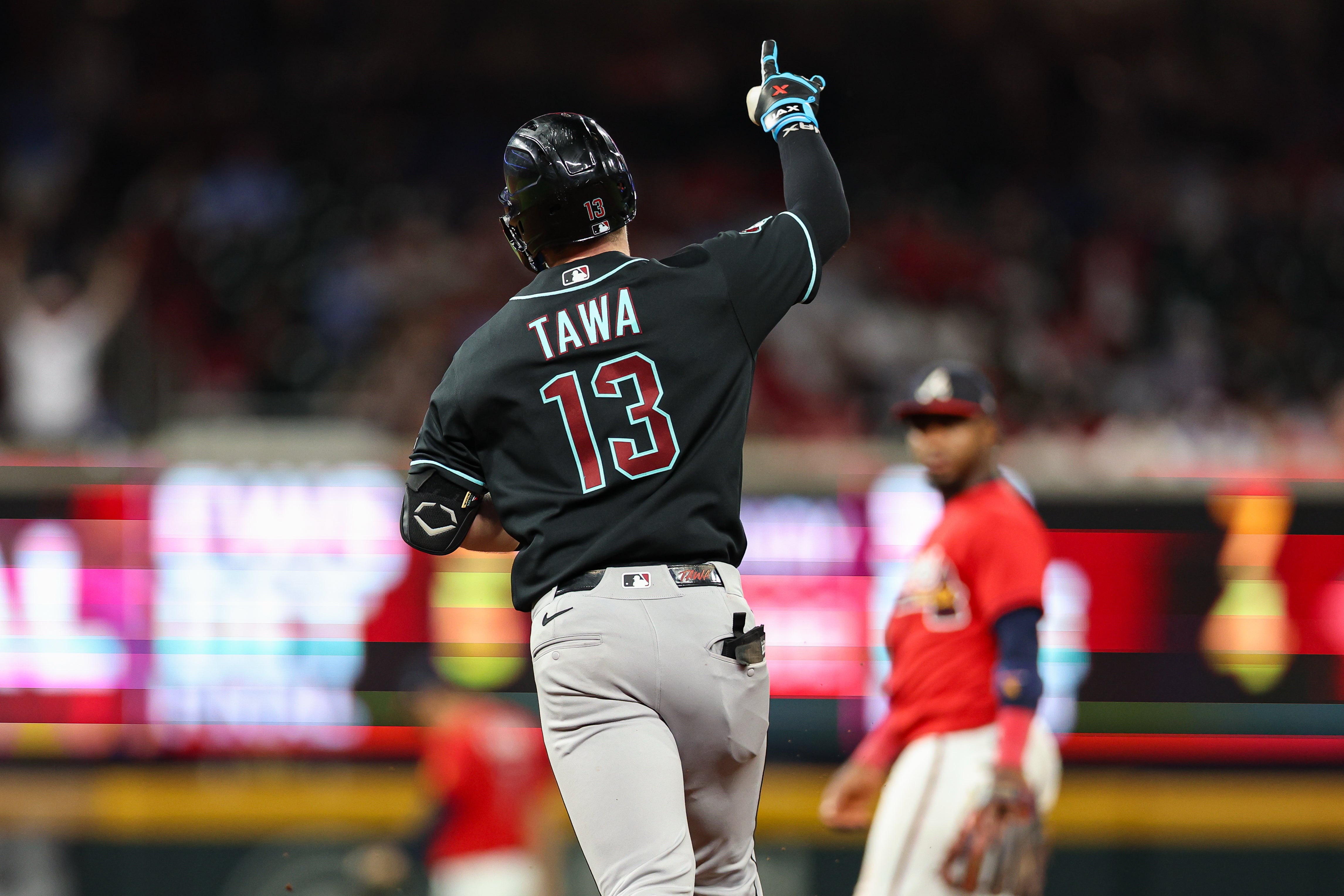 DIAMONDBACKS-BRAVOS