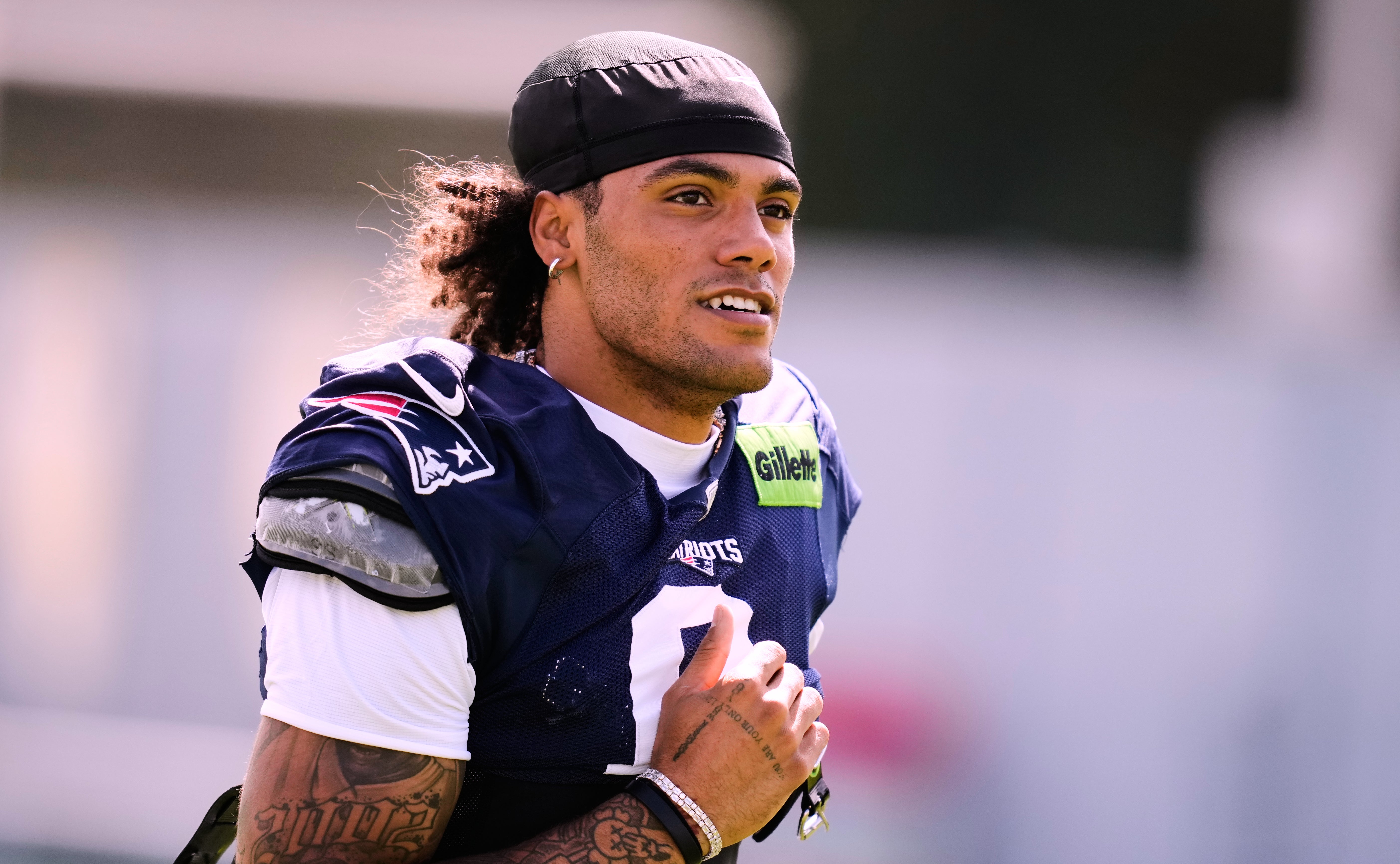 PATRIOTS-GONZALEZ