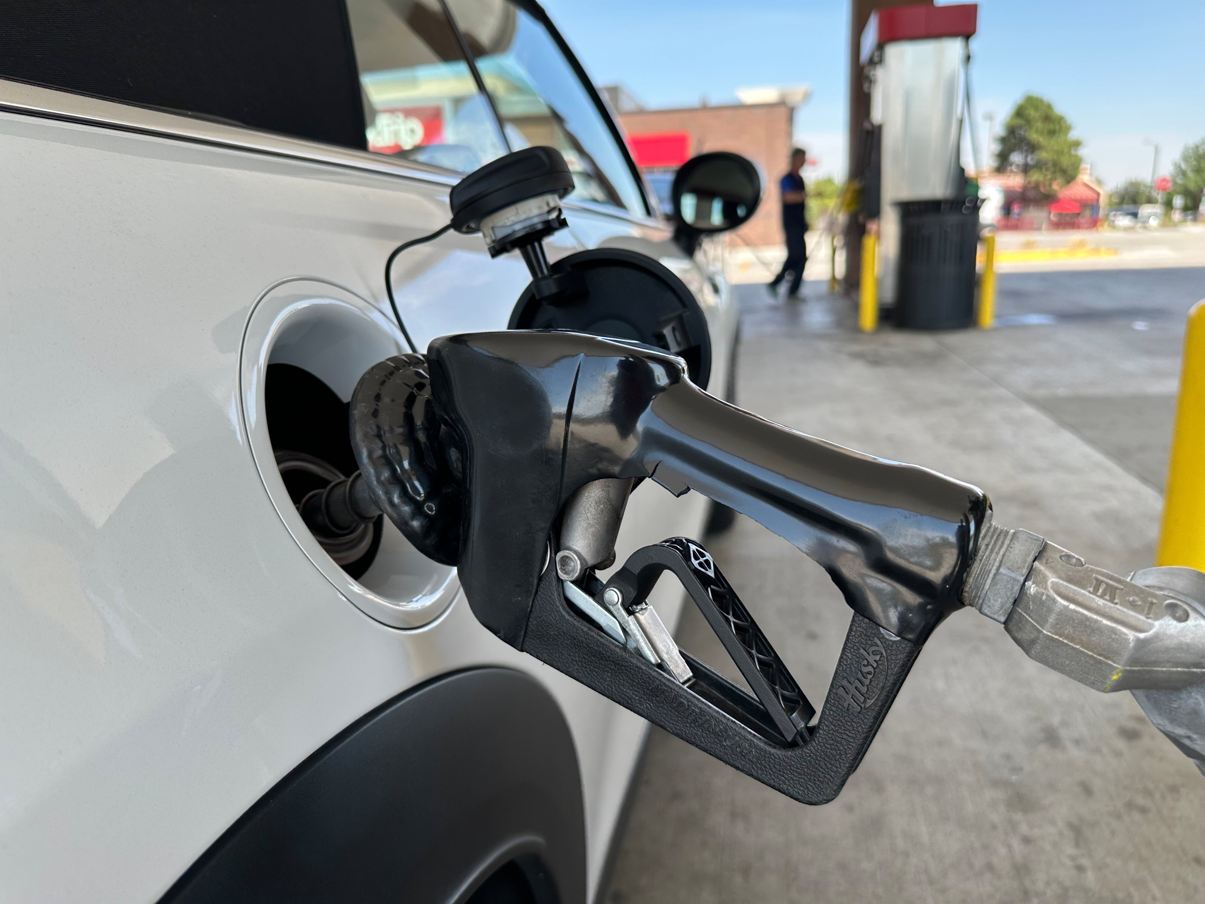 Panorama económico: inflación en EEUU se enfría en julio, al igual que el gasto de los consumidores