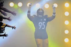Steelers invierten en el tackle defensivo Keeanu Benton y le dan nuevo contrato de 5 años