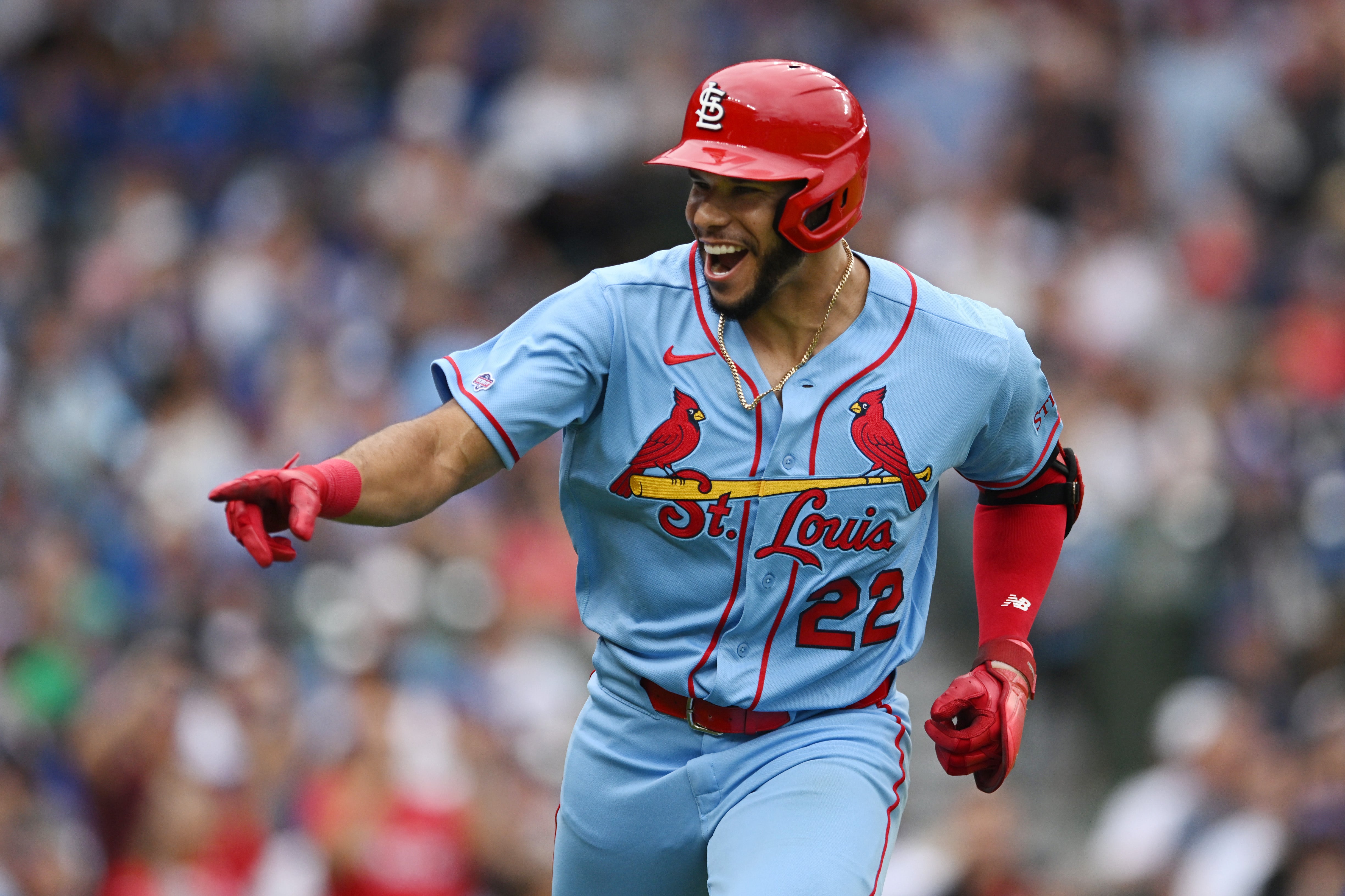 Joshua Báez pega 3 jonrones en sus 3 primeros turnos en la MLB en triunfo 8-4 de Cardenales