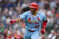 Joshua Báez pega 3 jonrones en sus 3 primeros turnos en la MLB en triunfo 8-4 de Cardenales