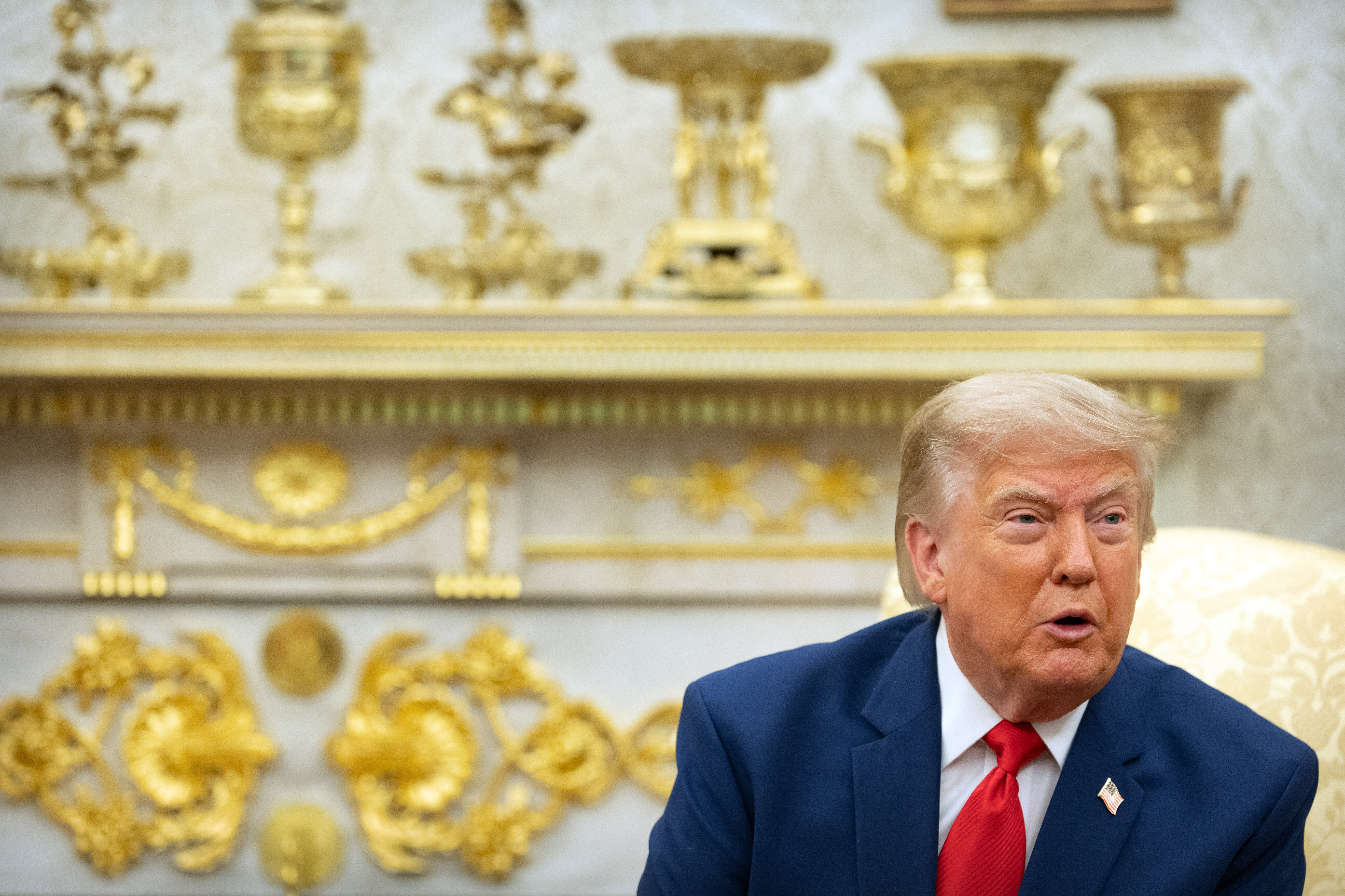 TRUMP-ULTRARRICOS