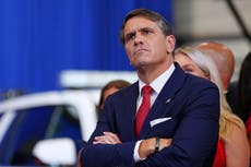El Departamento de Justicia de Trump busca flexibilizar las restricciones sobre armas de fuego