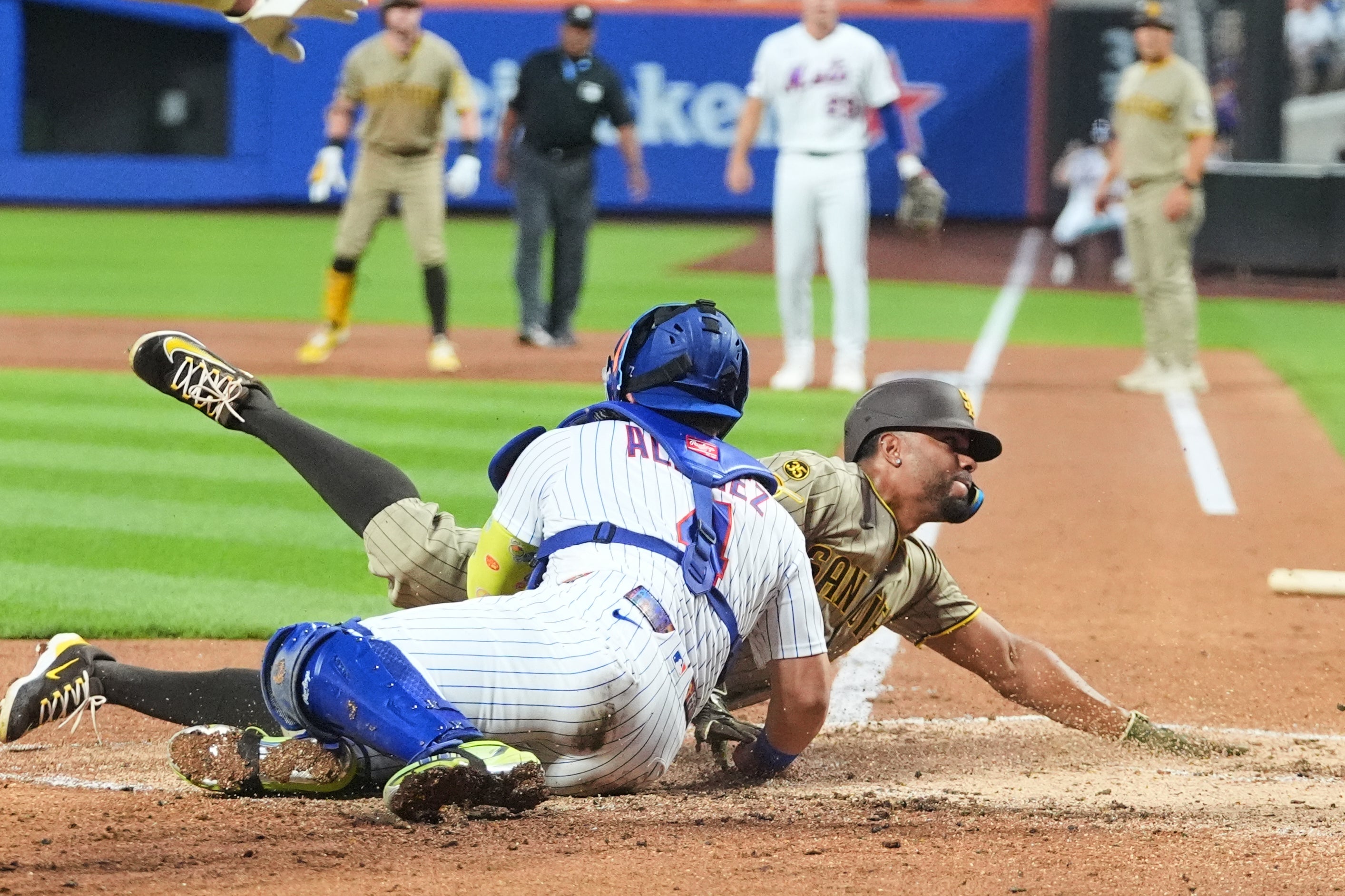 PADRES-METS