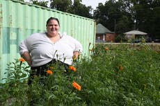 "Flores que necesitan un jardín": un mensaje que ayudó a una jardinera a alcanzar su sueño