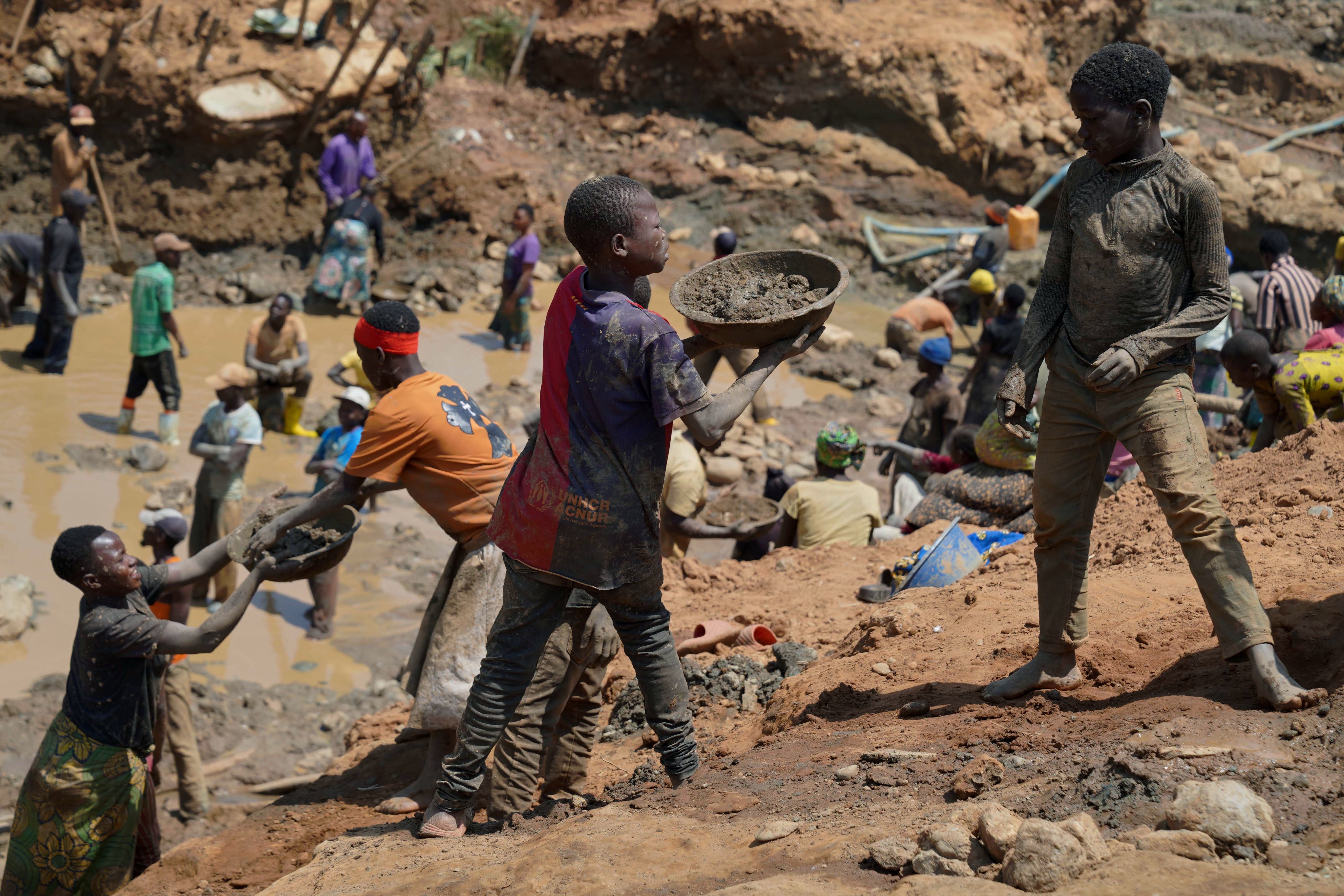 CONGO-ÉBOLA-MINERÍA