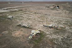 Israel atacó una base aérea siria horas después de visita turca, dicen funcionarios sirios