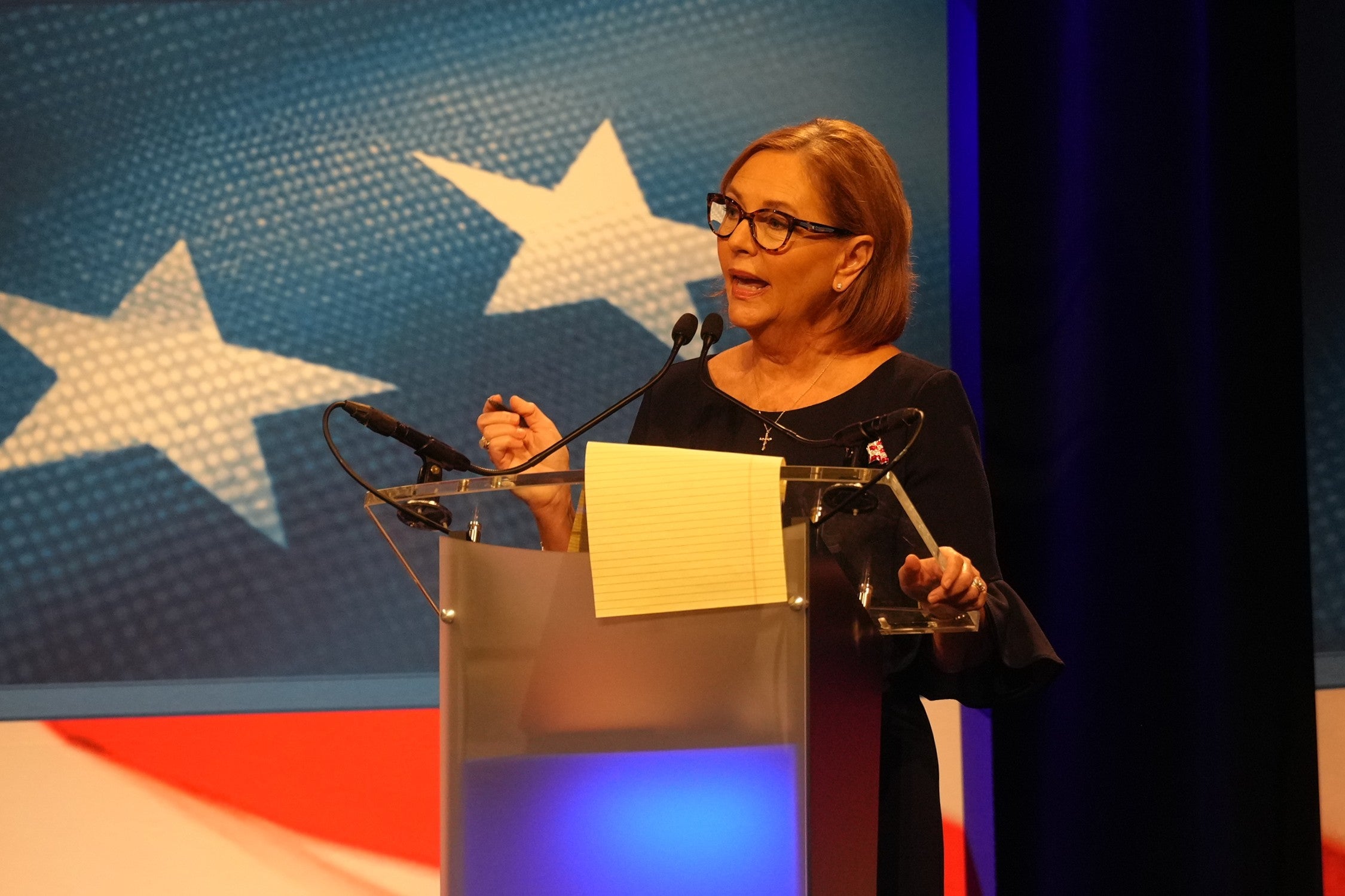 La senadora Darline Graham tuvo dificultades para responder sobre la postura de Estados Unidos respecto a Taiwán y el mar de China Meridional durante un debate de segunda vuelta celebrado el martes por la noche