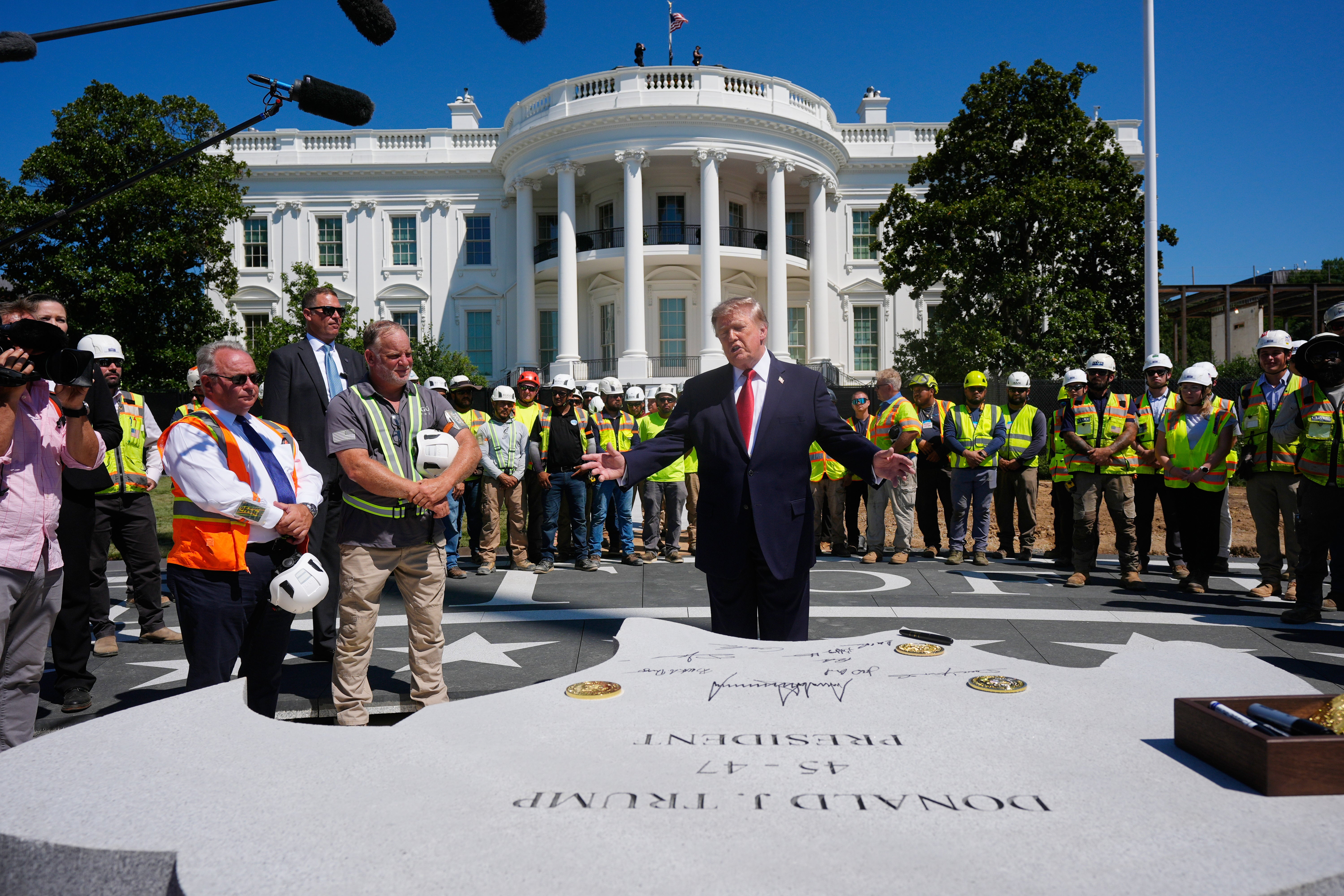 TRUMP-CASA BLANCA-CONSTRUCCIONES