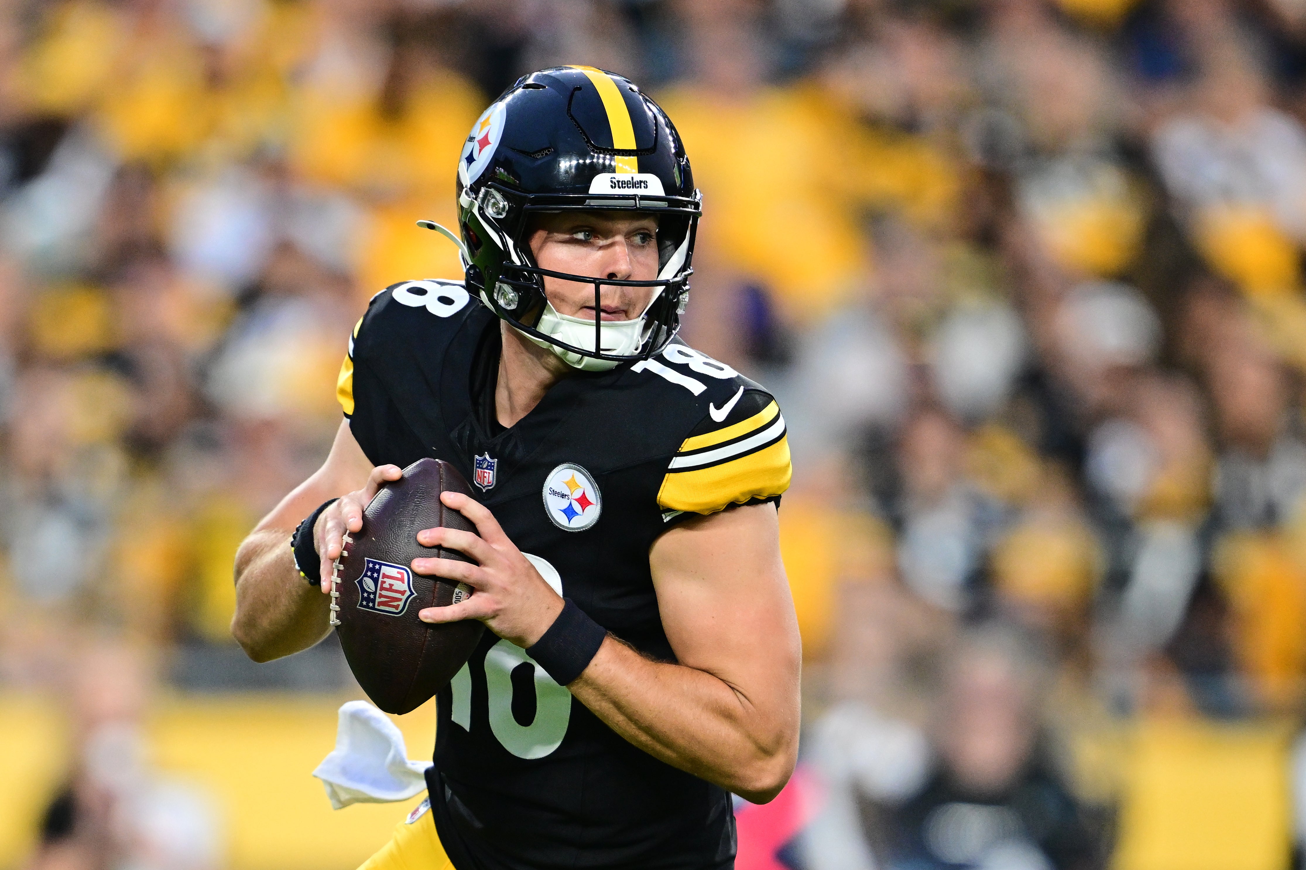 STEELERS-QB JOVENES