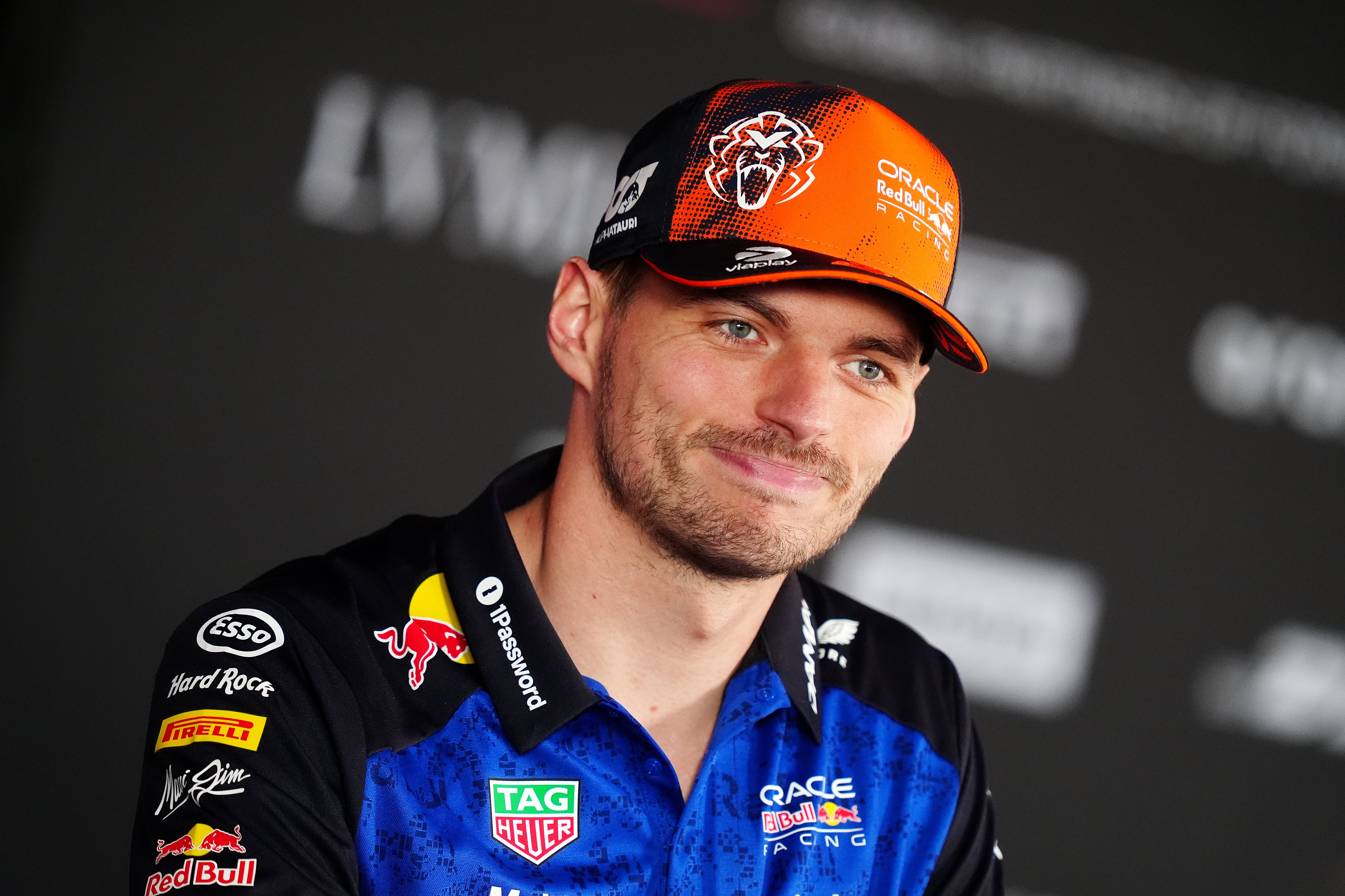Max Verstappen firmó un nuevo contrato con Red Bull