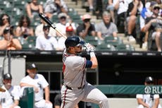 Holmes lleva juego sin hits hasta la 7 y Riley impulsa en triunfo de Bravos 2-0 ante Medias Blancas