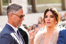 Sandra Bullock habla sobre la muerte “traumática” de su pareja