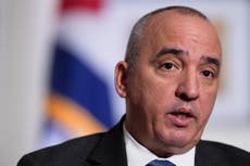 Cuba dice que las sanciones de EEUU frenan su apertura a la inversión privada