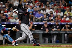 Bazzana, Bailey y Halpin llevan a Guardianes a apalear 9-1 a Rockies