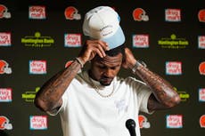 Deshaun Watson califica abucheos de fanáticos de Browns como algo "irrespetuoso" y "personal"