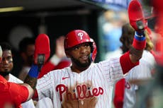 Painter lanza 7 sólidas entradas, Schwarber pega su 38vo jonrón y Filis aplastan 12-3 a Cardenales