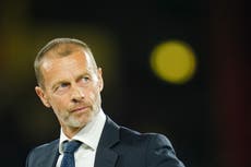 Ceferin dice que no se postulará contra el presidente de la FIFA, pero pide que Infantino renuncie
