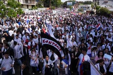 Médicos de Paraguay inician una huelga nacional de cinco días en medio de sistema de salud colapsado