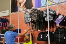 Confianza del consumidor de EEUU cae a su nivel más bajo en siete meses
