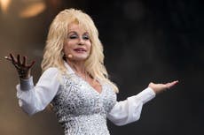 La fortuna de Dolly Parton: cuánto vale y qué ha hecho con su patrimonio