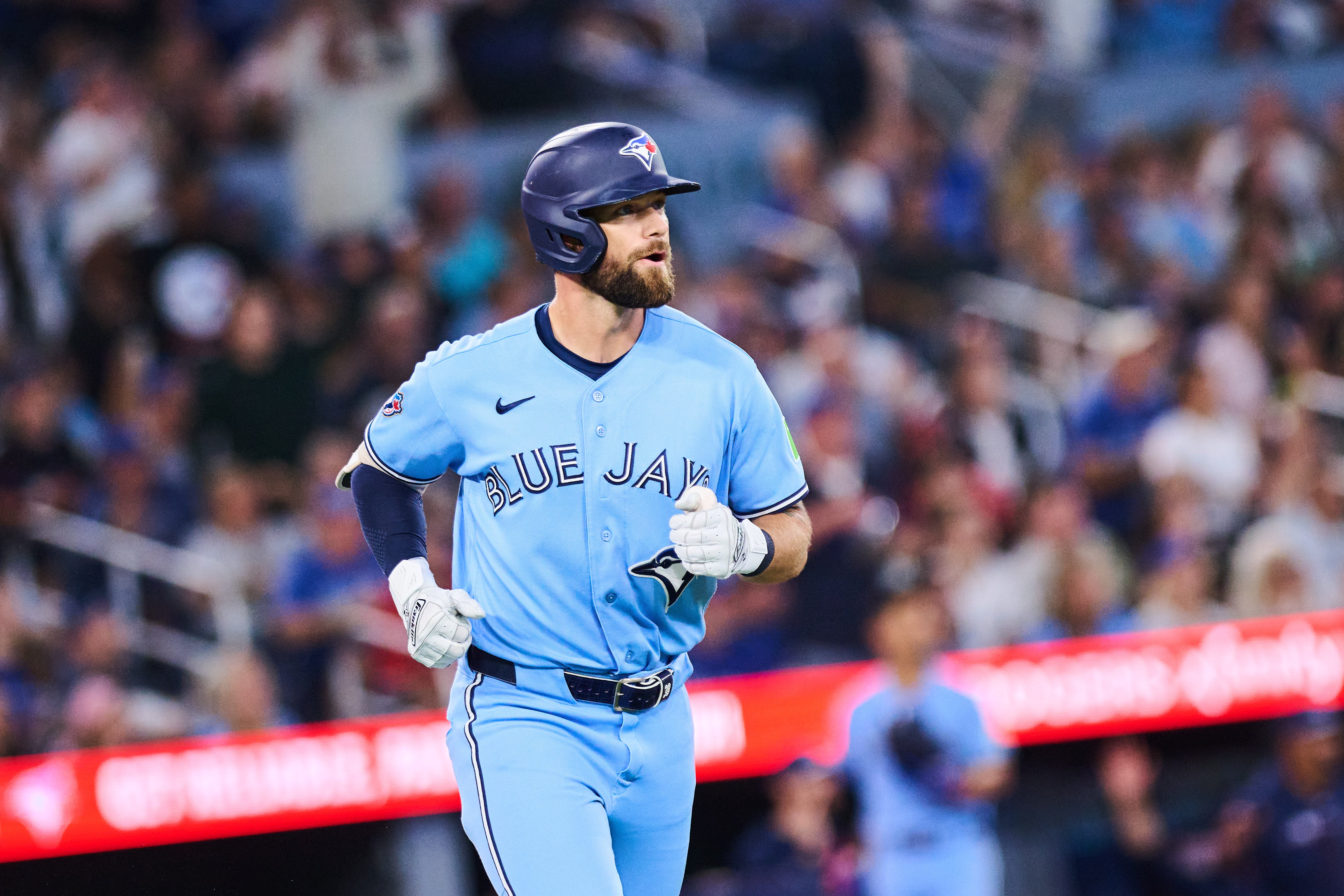 Nathan Lukes pega jonrón y Blue Jays cortan racha de 9 triunfos de Royals con 3-0