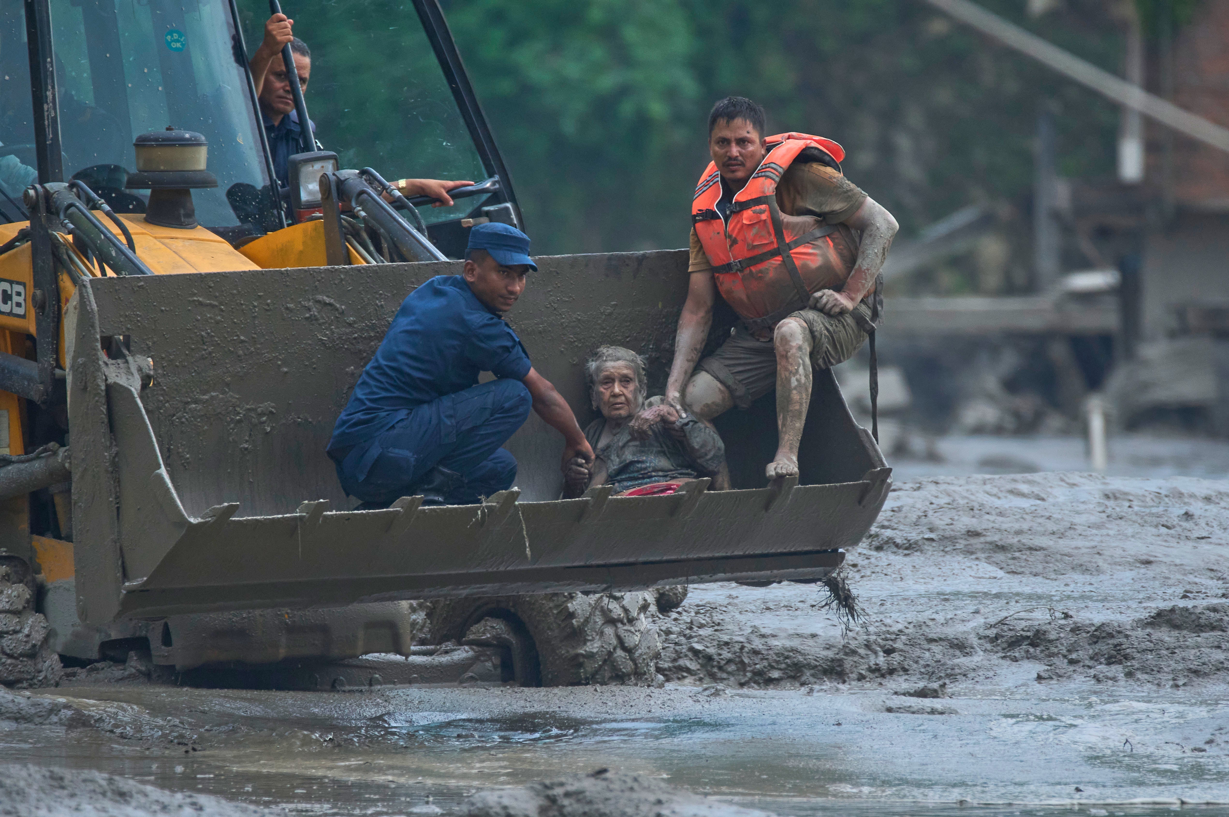 NEPAL-INUNDACIONES