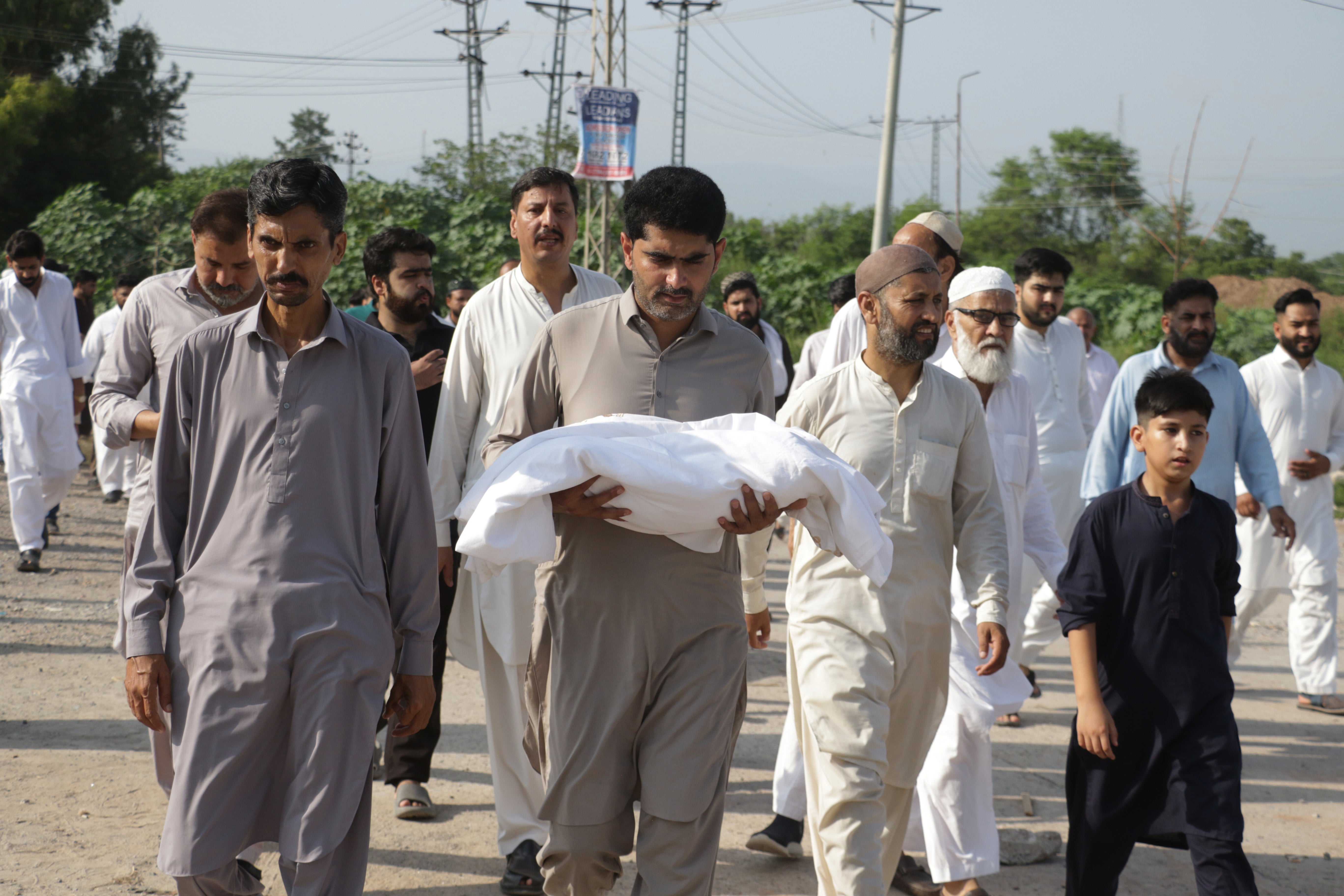 ASI-GEN PAKISTÁN-HOSPITAL-INCENDIO