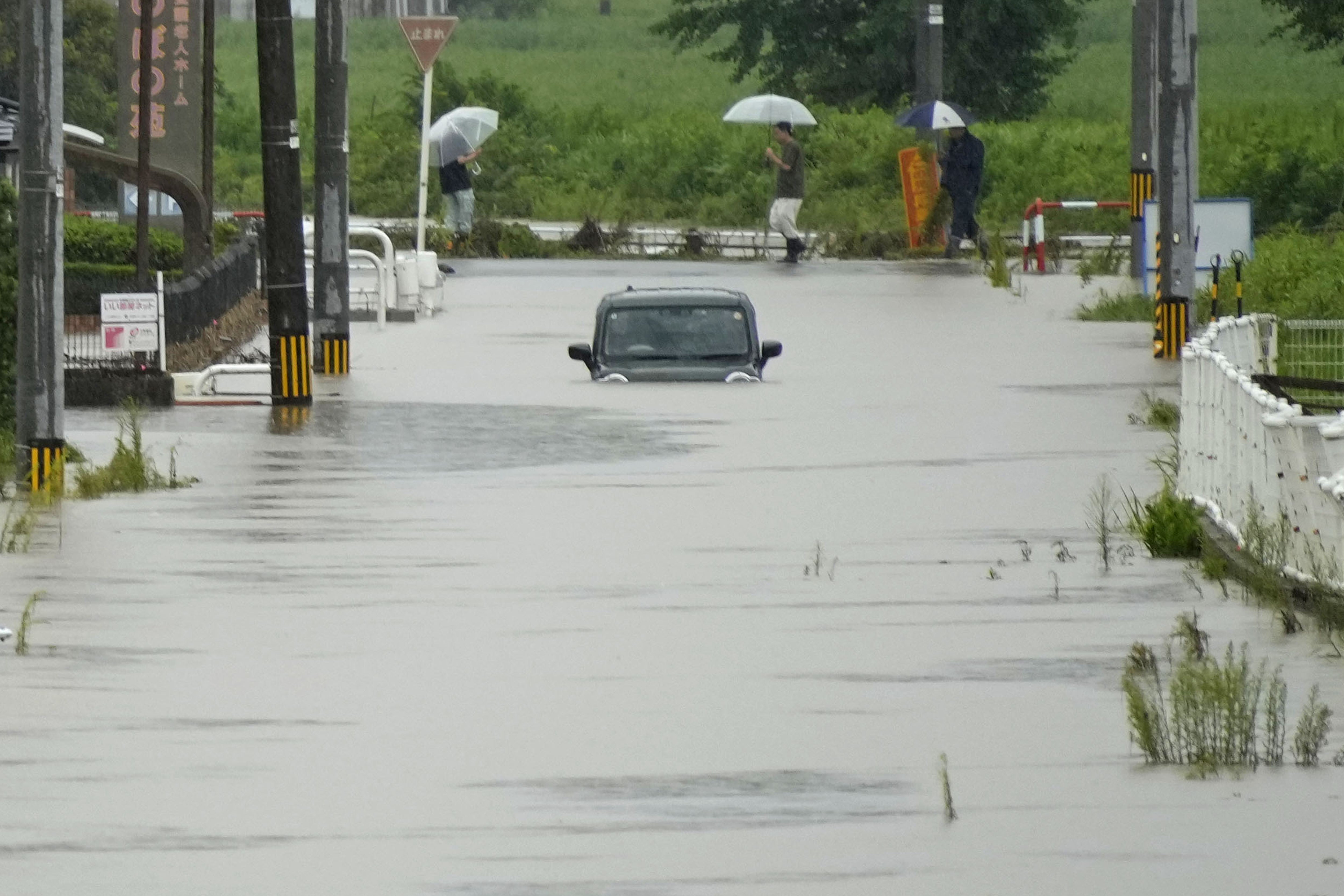 JAPÓN-LLUVIAS