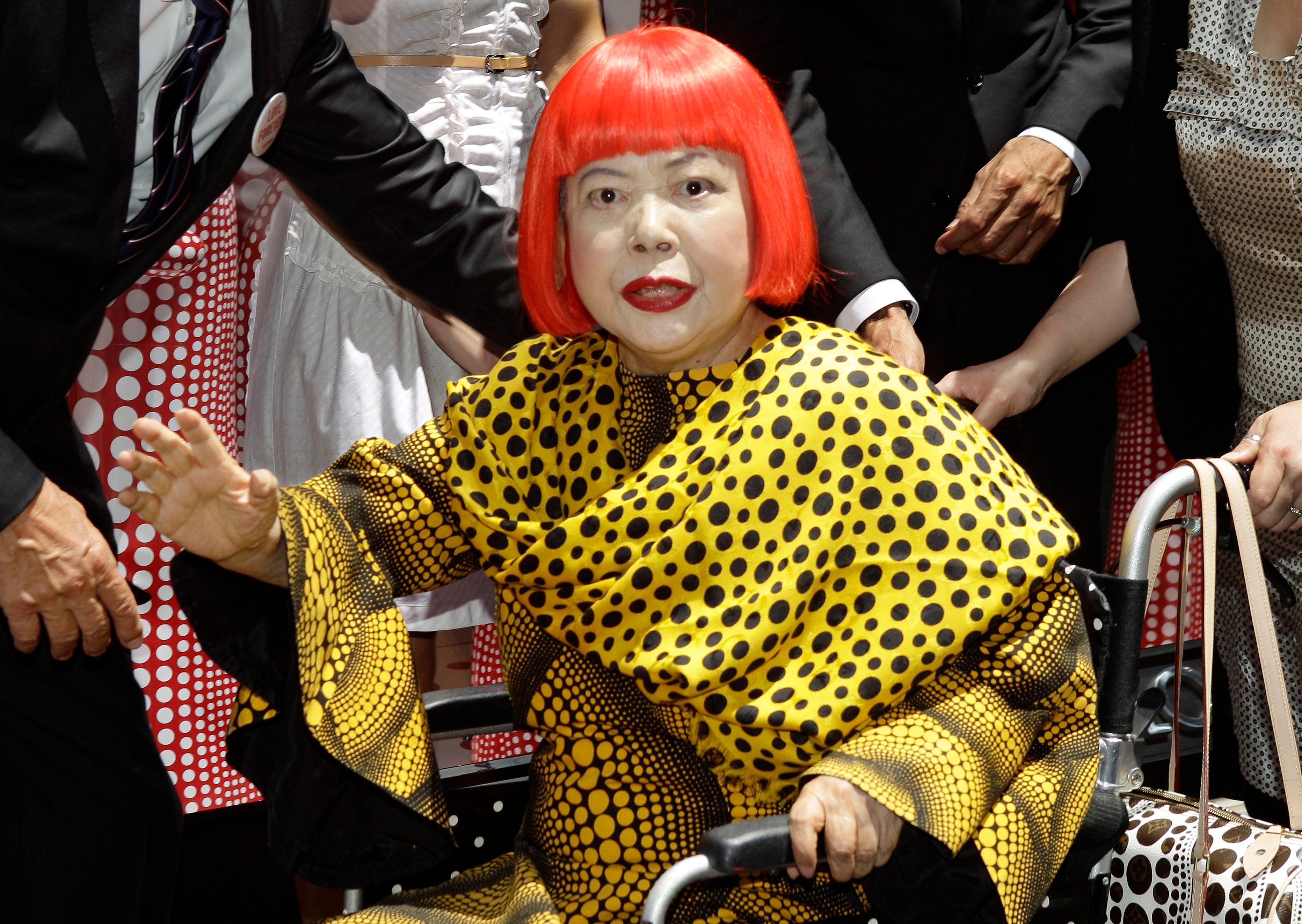 YAYOI KUSAMA-DECESO