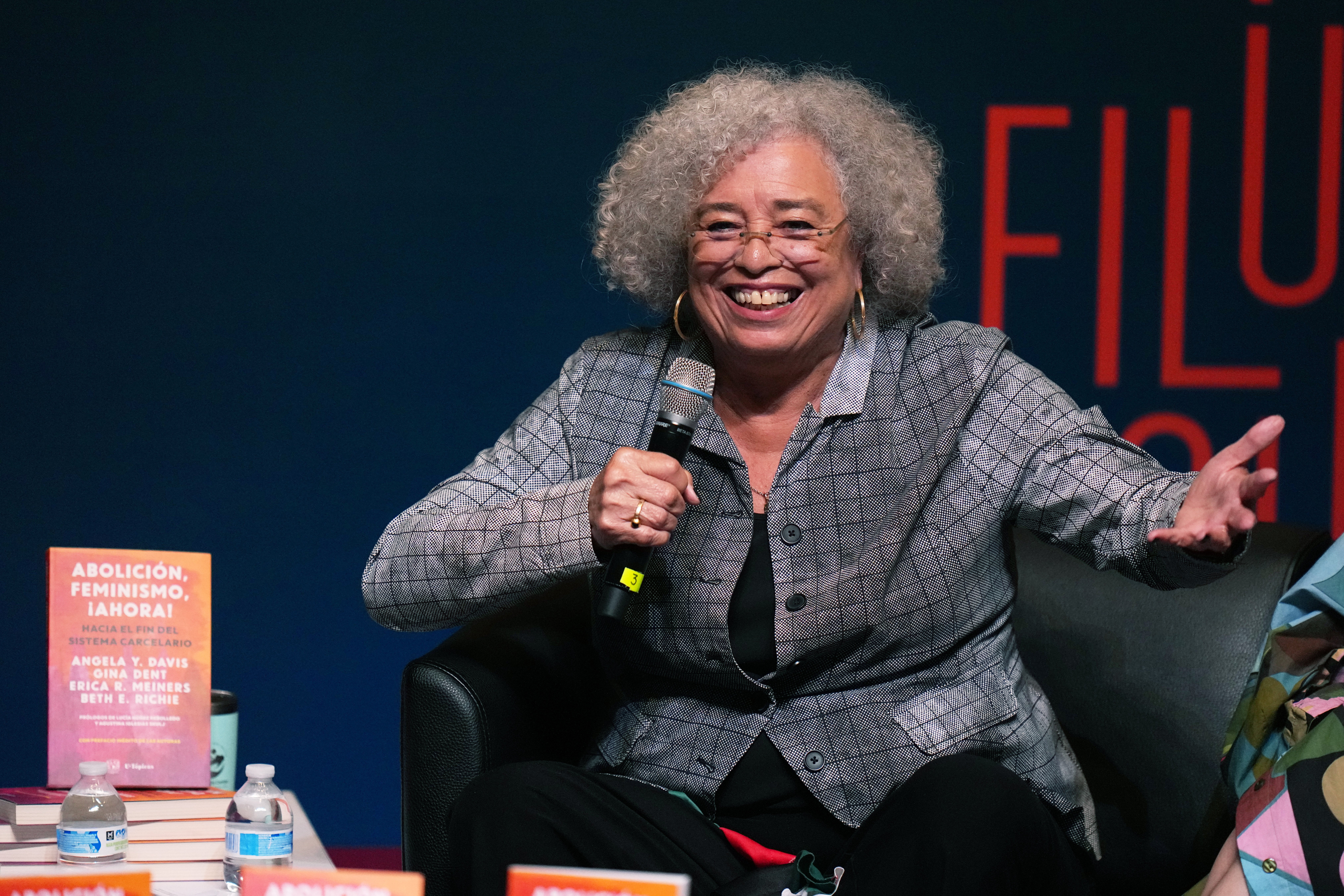 MÉXICO-ANGELA DAVIS