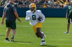 Corredor de Packers Josh Jacobs enfrenta cargos menores por agresión y daños a propiedad