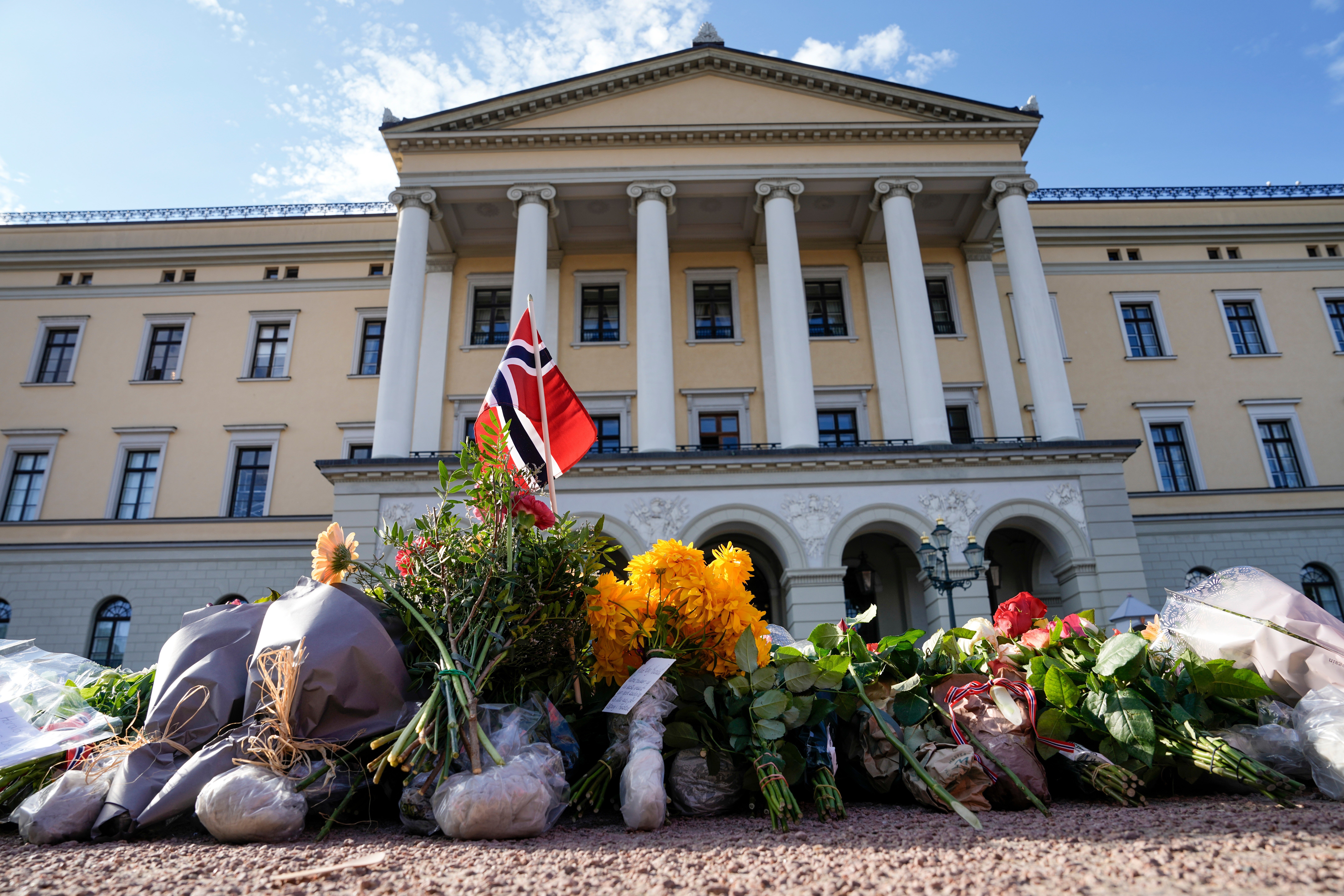 EUR-GEN NORUEGA-REY HARALD-DECESO