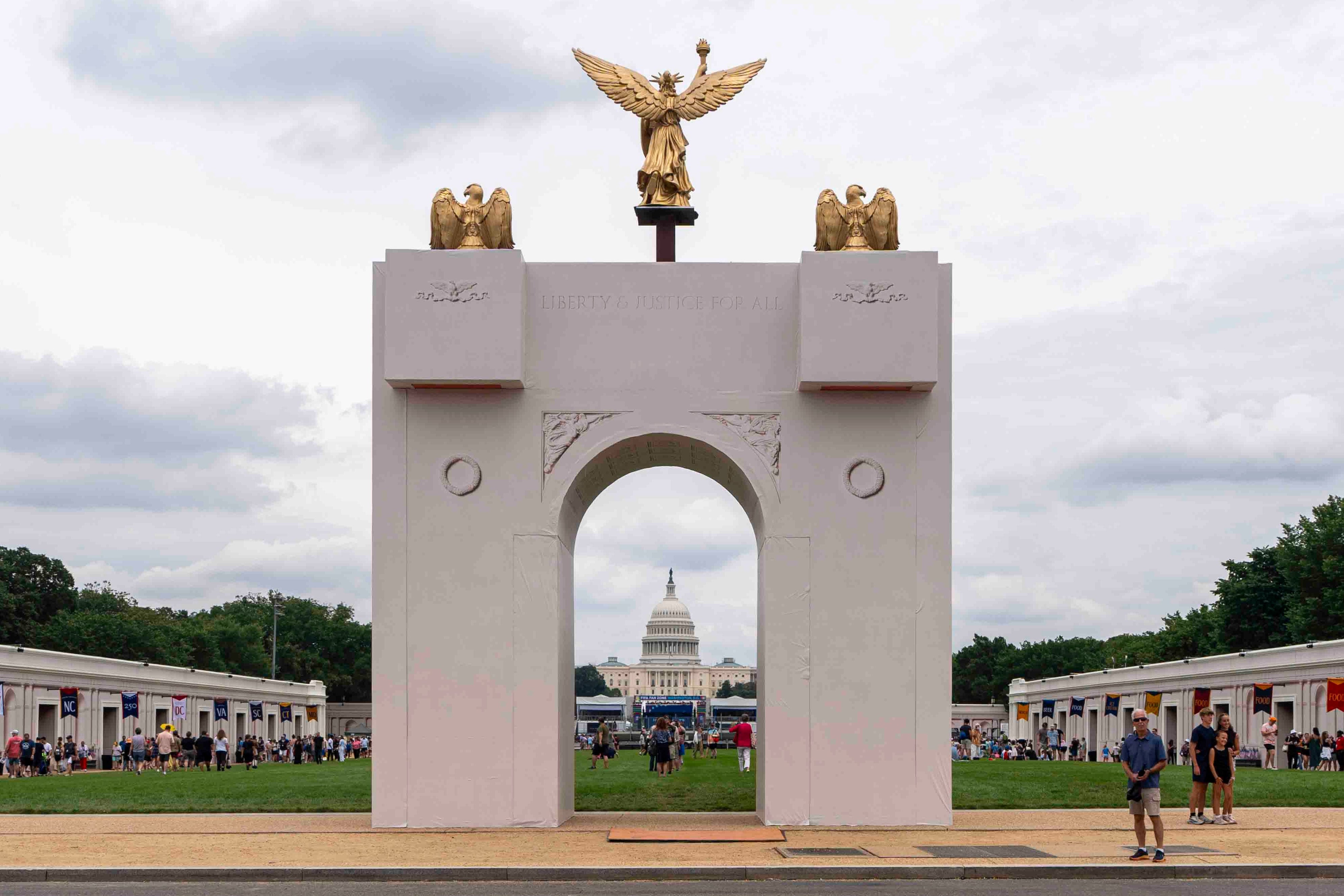TRUMP-ARCO DEL TRIUNFO