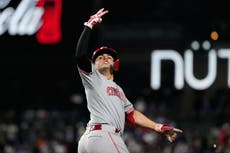 El novato Sal Stewart pega jonrón por tercer juego seguido y Rojos vencen 7-5 a Cachorros