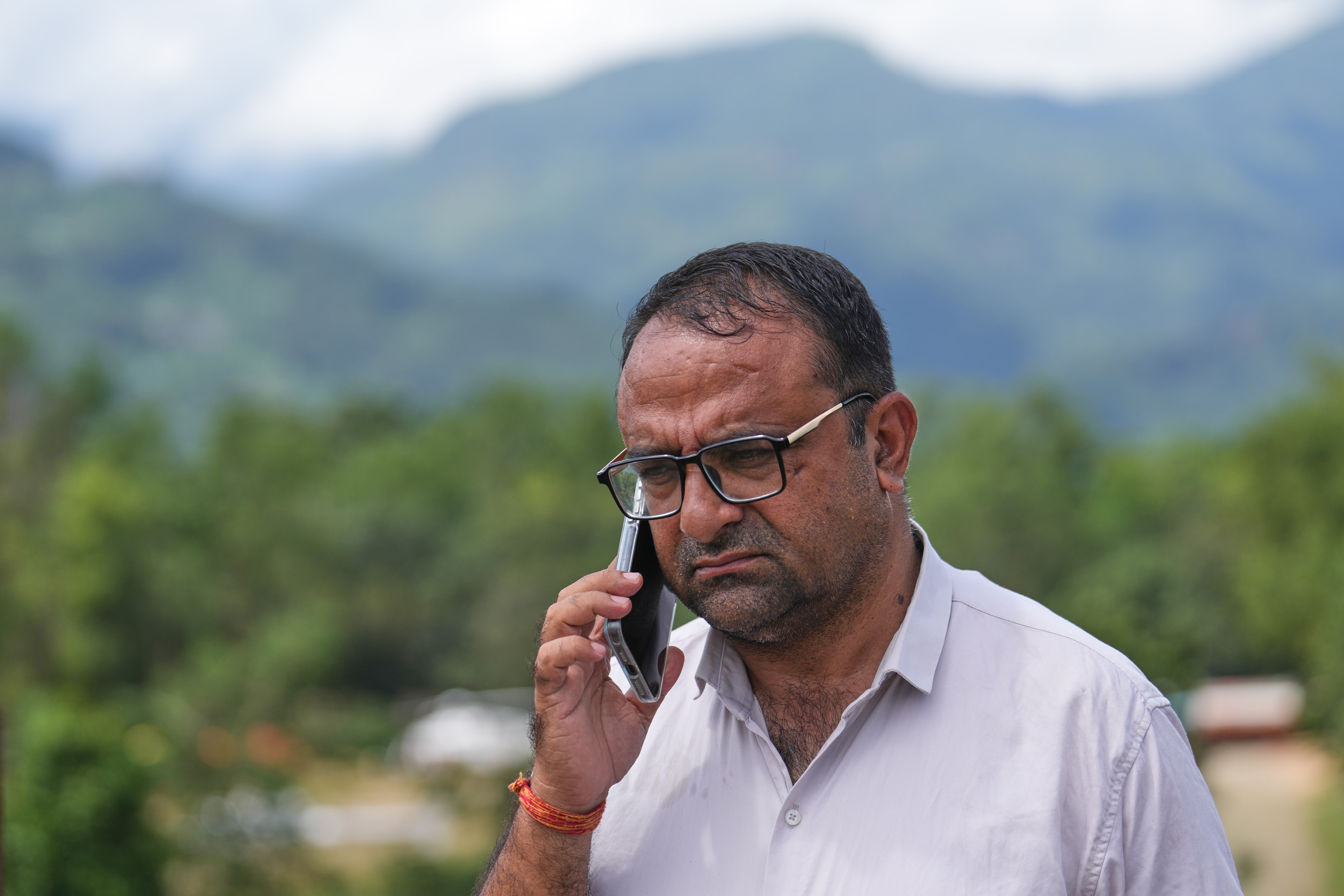 NEPAL INUNDACIONES MAESTRO DE ESCUELA
