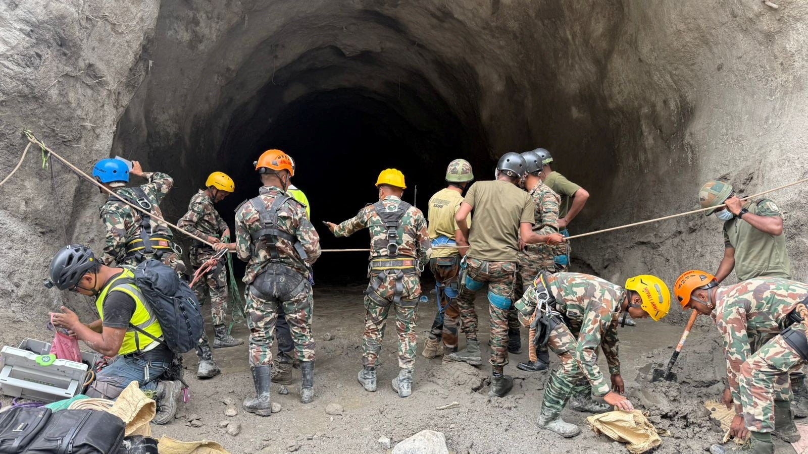 Nepal exige medidas climáticas globales tras inundaciones mortales