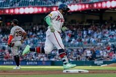 Devers pega su 30mo jonrón con Gigantes que cortan racha de 7 triunfos de Bravos