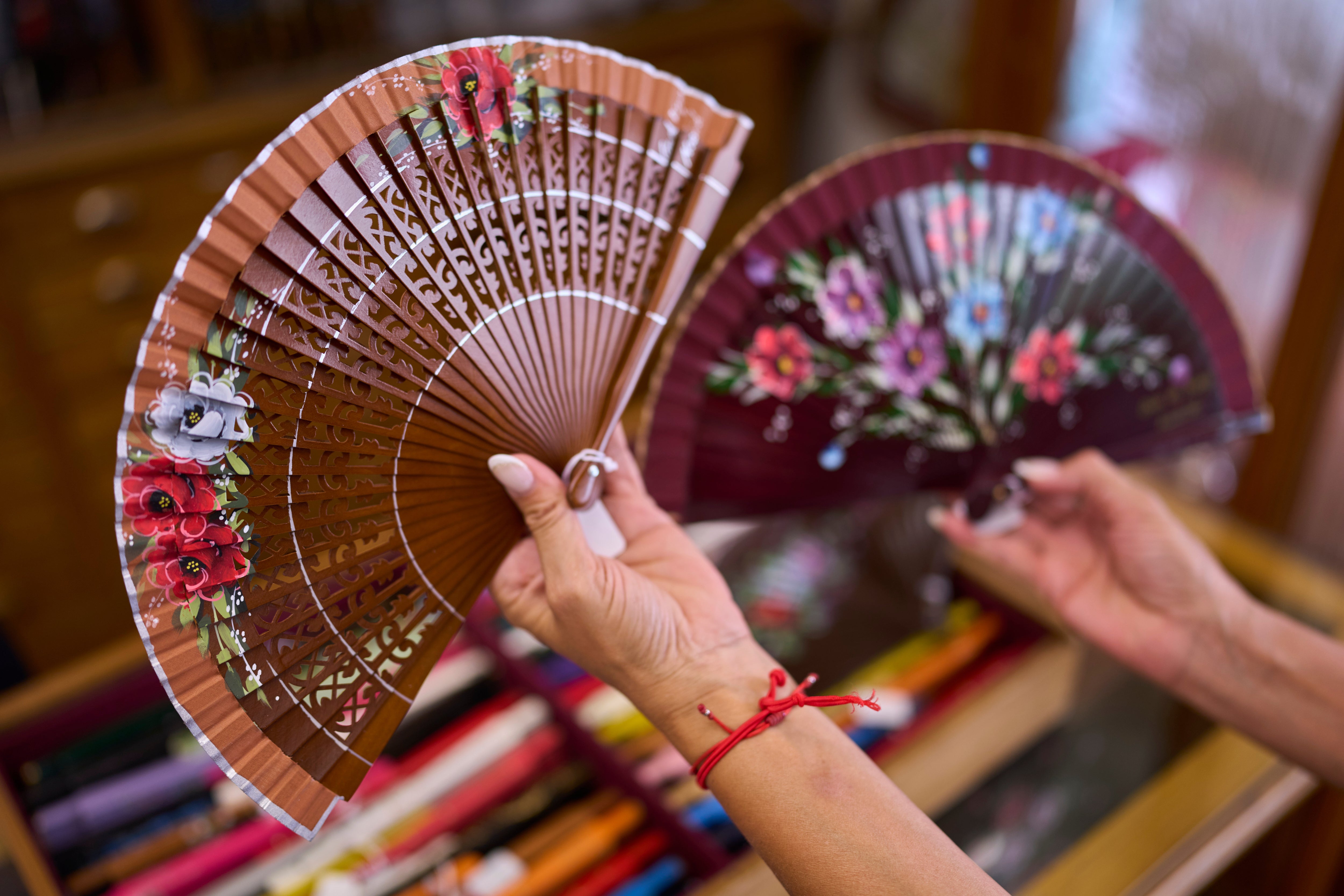 EUR-GEN ESPAÑA-CALOR-ABANICO