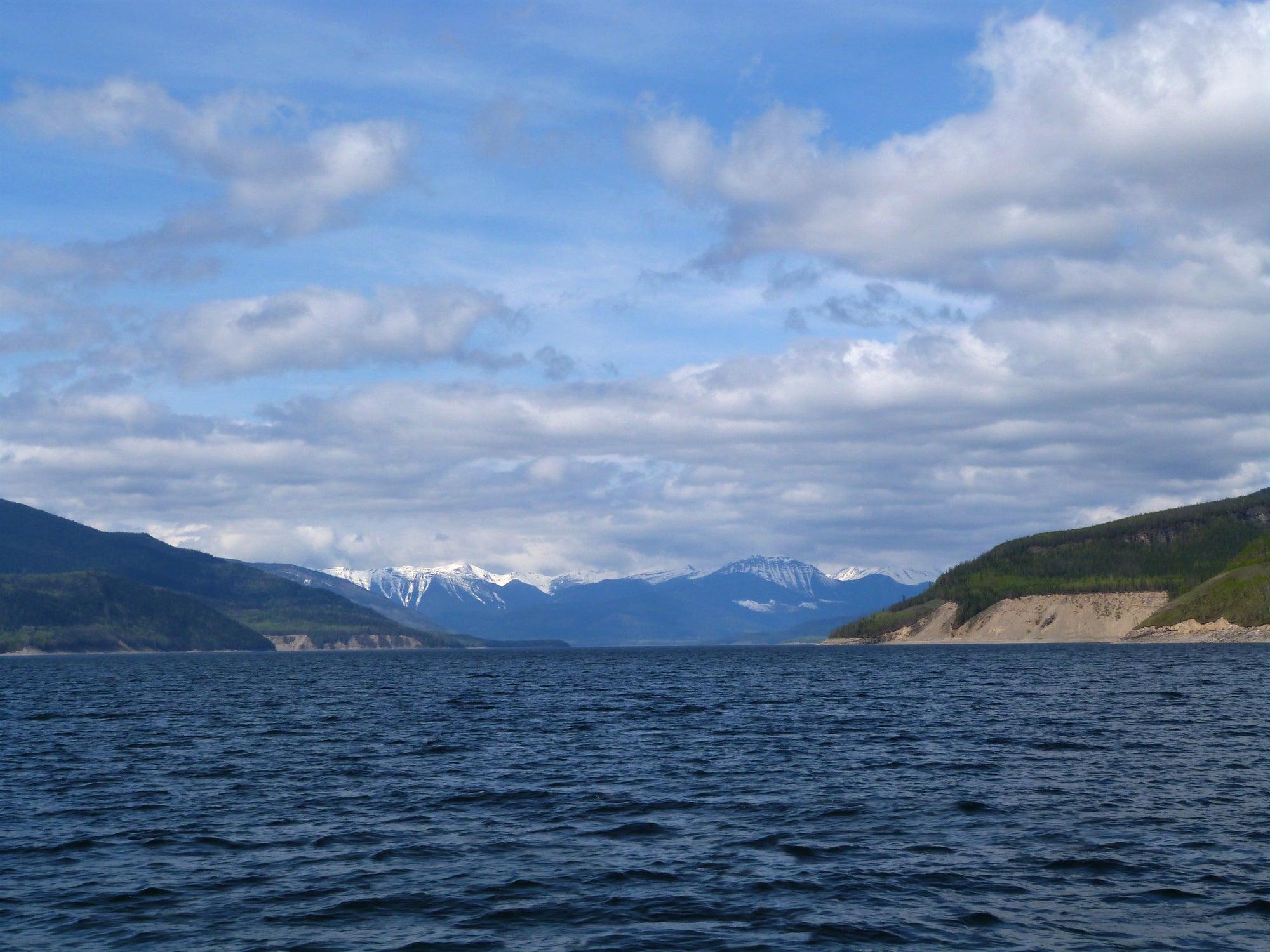 Una isla misteriosa apareció y desapareció, para volver a aparecer esta semana en Columbia Británica (Canadá)