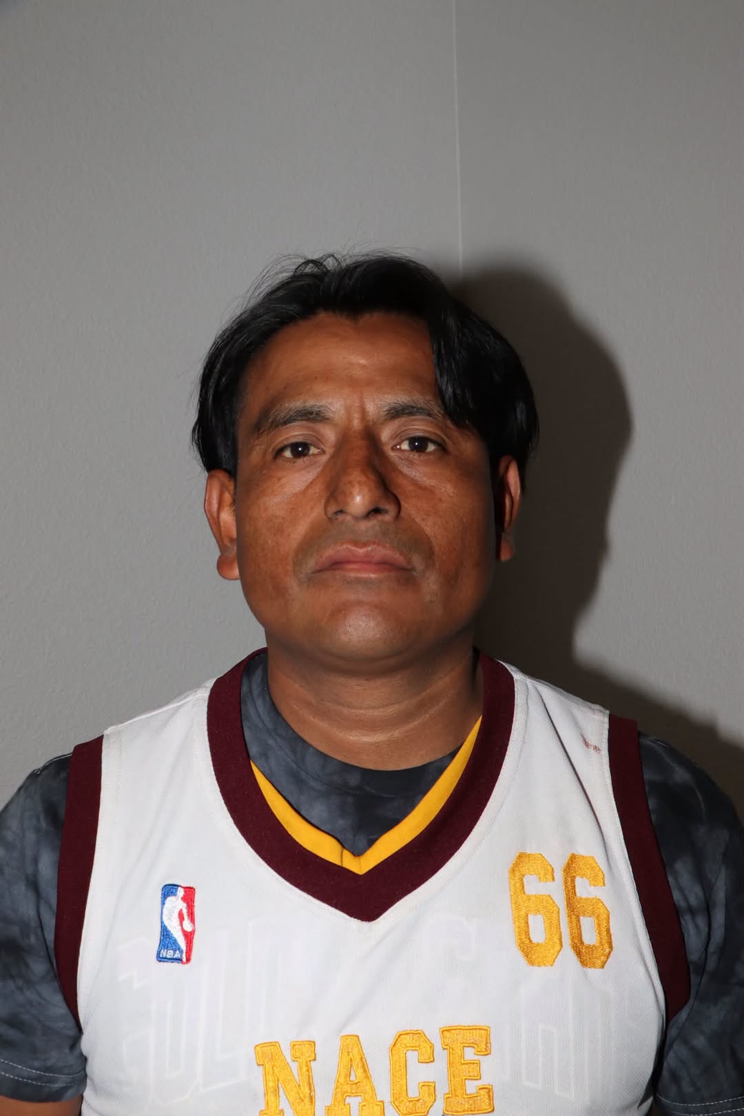 <p>La policía de California busca a una niña de 14 años y a su padre,  Sergio Gálvez Pérez, 38, tras el hallazgo de un bebé recién nacido muerto en una carretera del condado de Monterey</p>