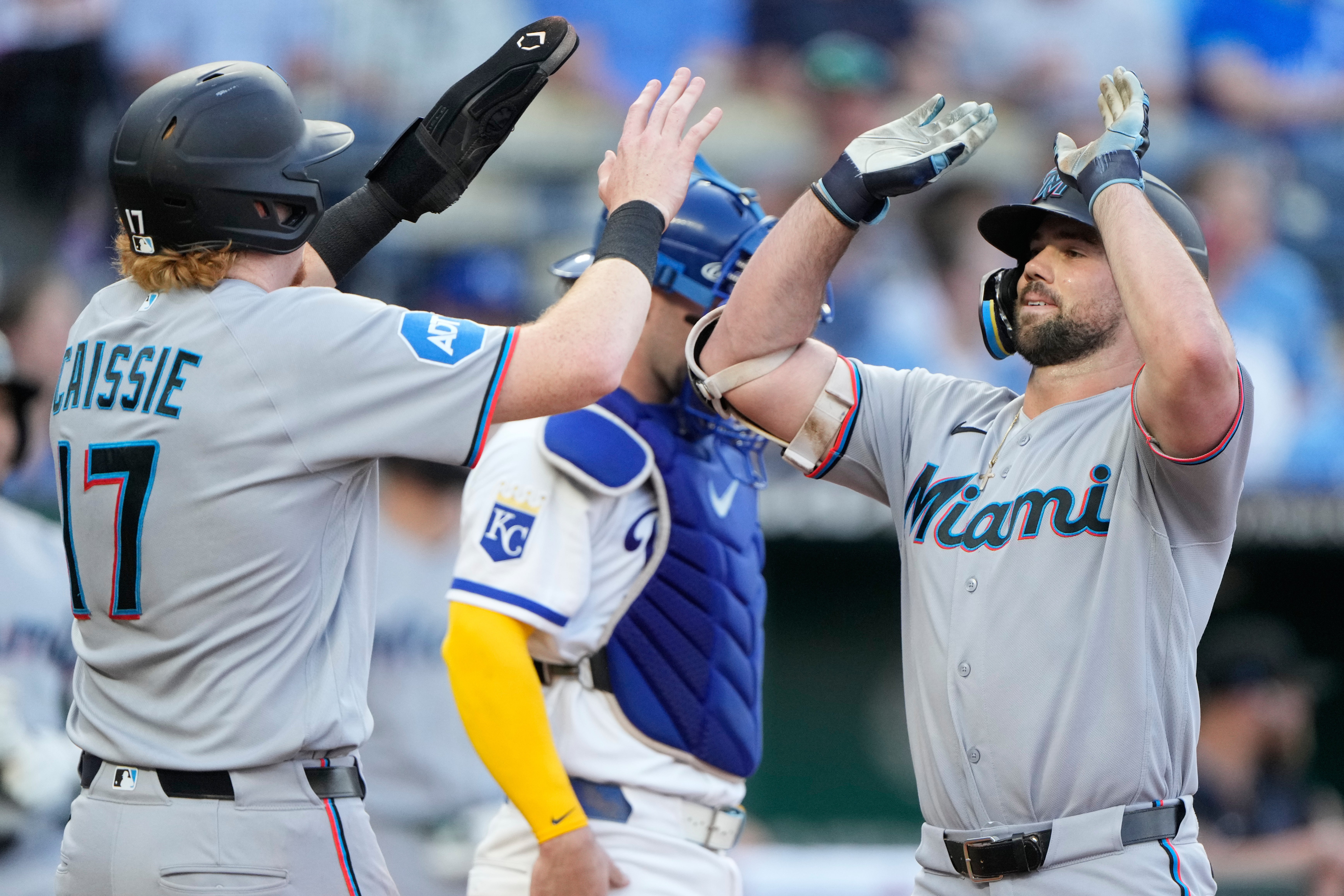 Graham Pauley impulsa 4 carreras y Marlins vencen 6-3 a Reales