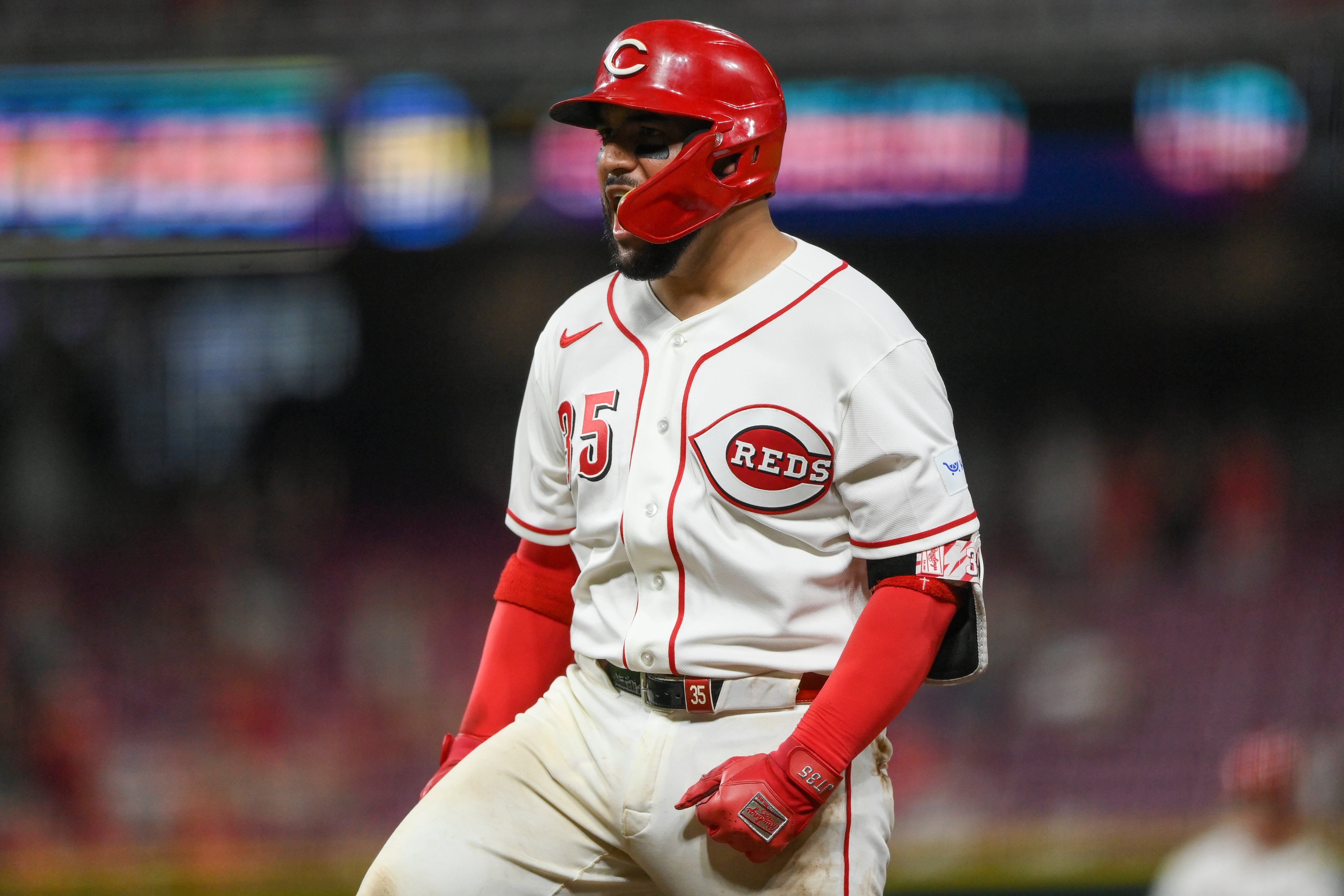 Trevino impulsa la carrera de la ventaja en la 8ª y Rojos superan 4-3 a Padres