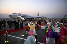 Xi visita Egipto mientras China busca más influencia en Oriente Medio