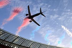 Regulador de aviación de Sudáfrica investiga vuelo rasante de jet sobre estadio de Ciudad del Cabo