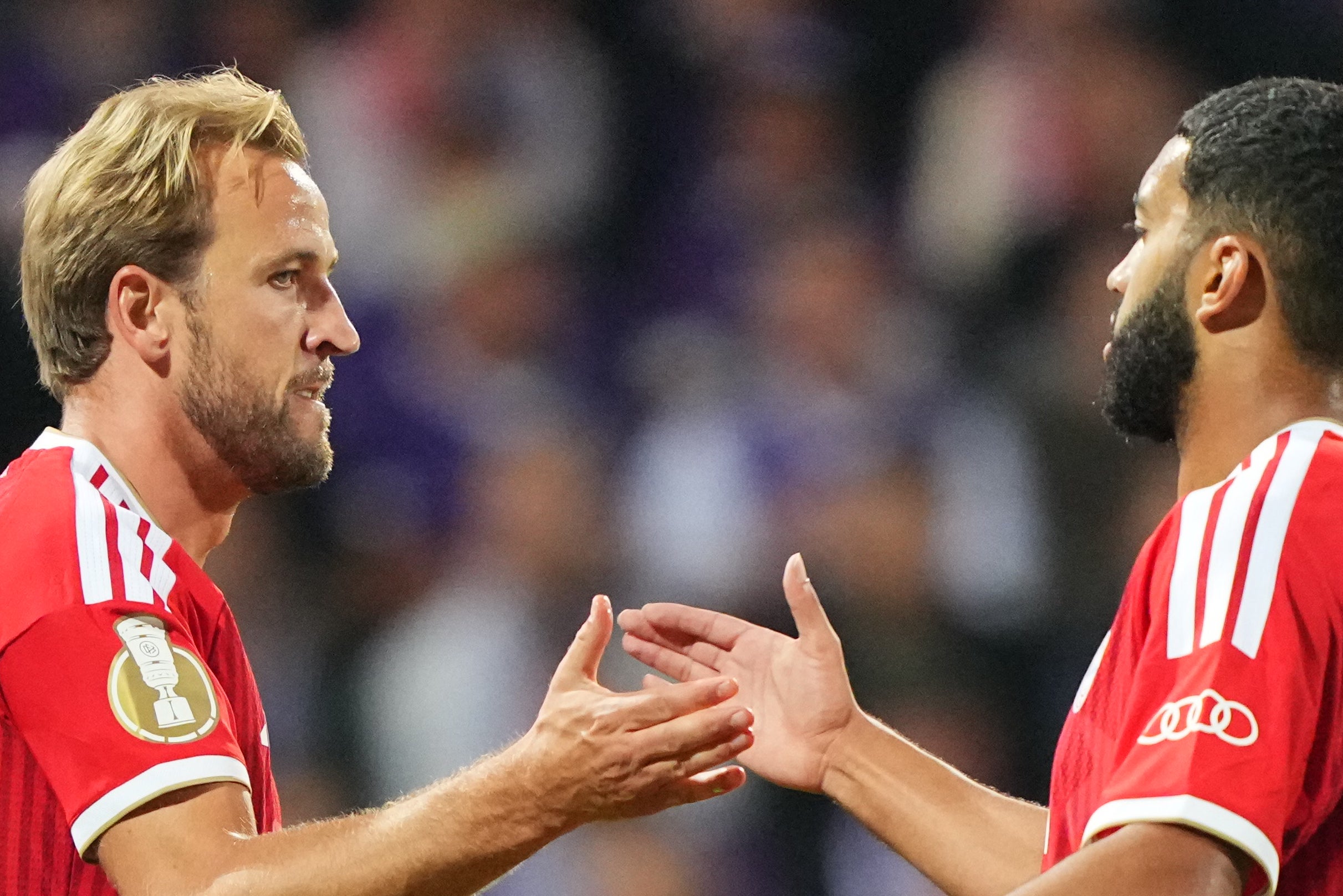 Kane anota 2 goles y Bayern inicia defensa del título de Copa alemana con triunfo 4-1 en Osnabrück
